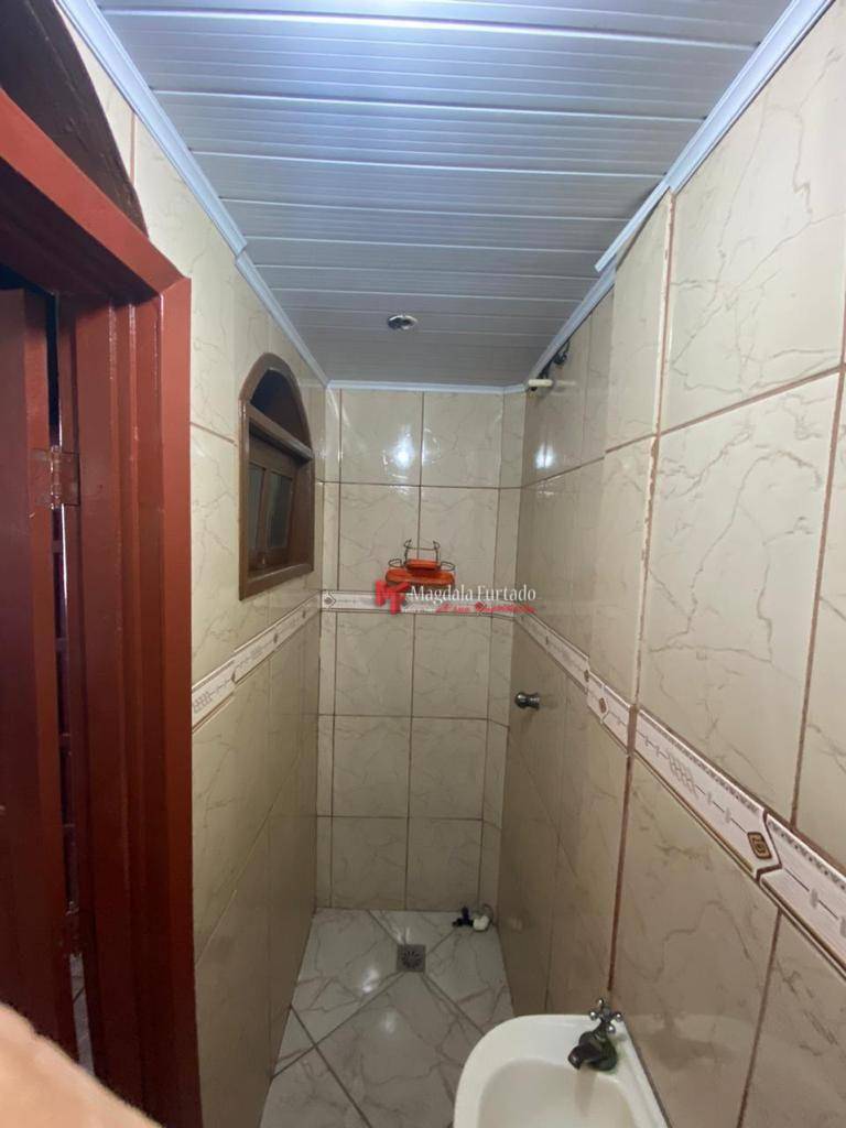 Casa à venda com 4 quartos, 130m² - Foto 17