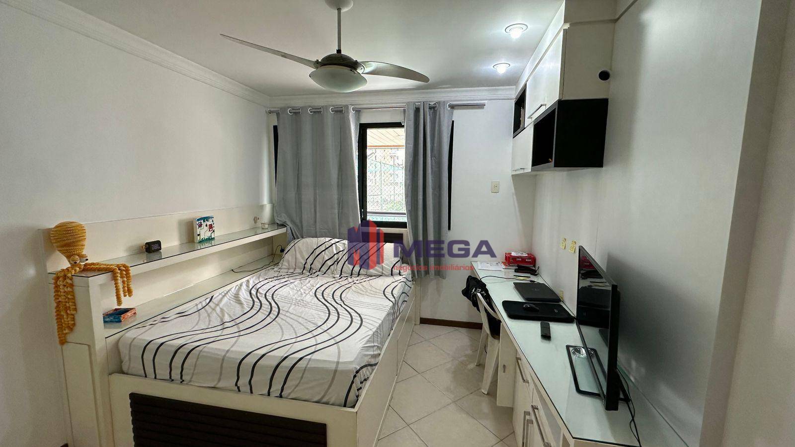 Apartamento à venda com 4 quartos, 250m² - Foto 26