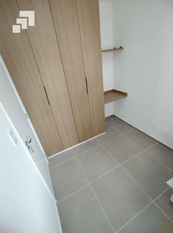 Apartamento à venda com 2 quartos, 40m² - Foto 15