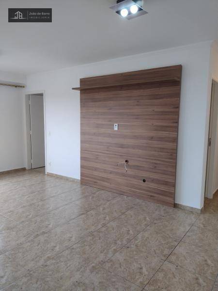 Apartamento para alugar com 2 quartos, 69m² - Foto 2