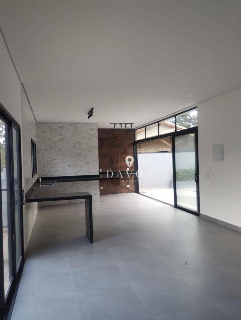 Casa à venda com 3 quartos, 198m² - Foto 9