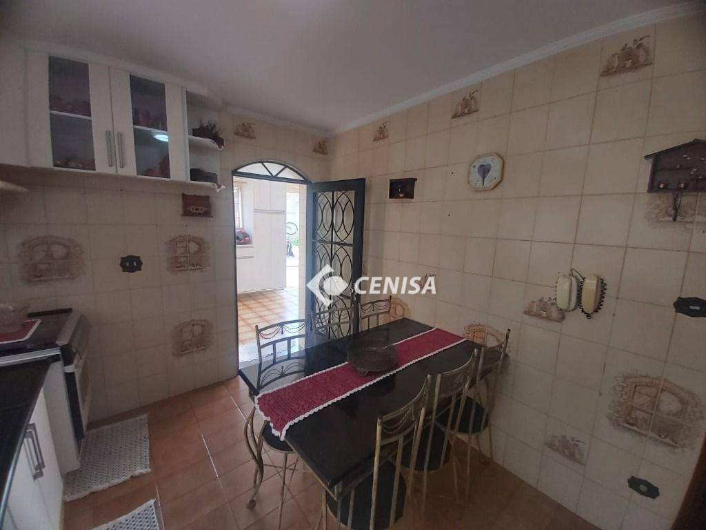 Casa à venda com 4 quartos, 290m² - Foto 15