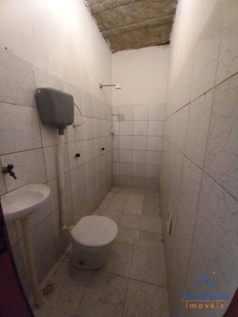 Casa à venda com 6 quartos, 287m² - Foto 28