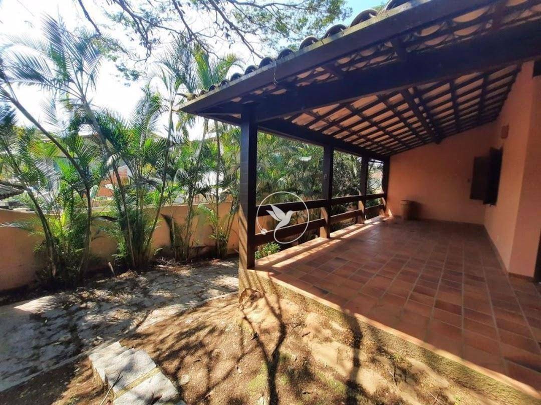 Casa à venda com 2 quartos, 195m² - Foto 1