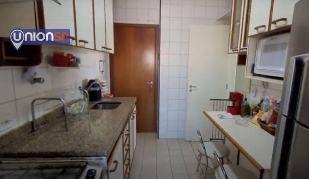 Apartamento à venda com 3 quartos, 77m² - Foto 11