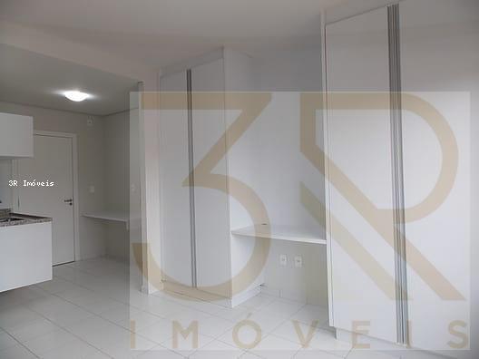 Apartamento à venda com 1 quarto, 22m² - Foto 2