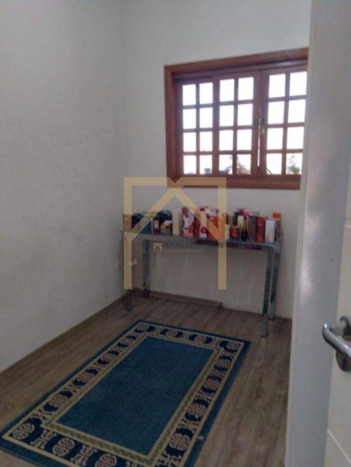 Casa à venda com 3 quartos, 194m² - Foto 12