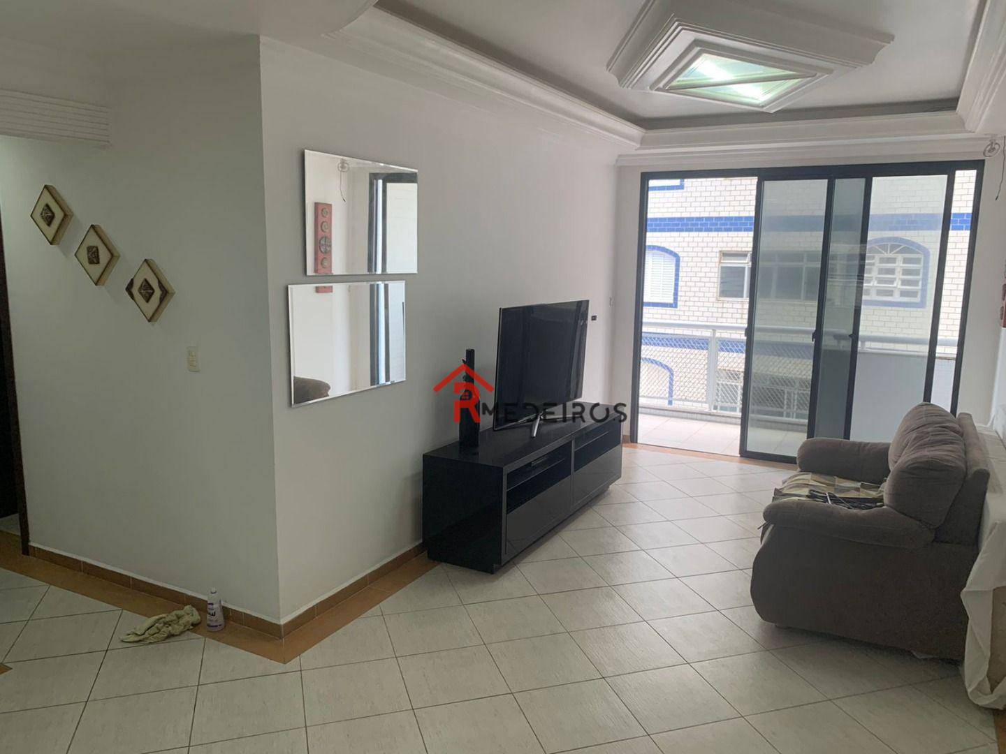 Apartamento para alugar com 3 quartos, 136m² - Foto 2