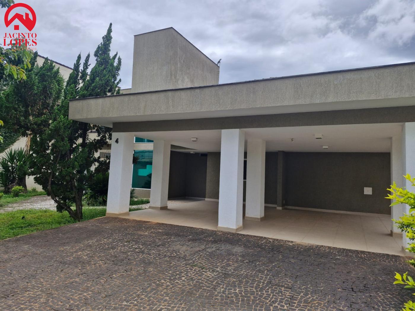 Casa à venda com 4 quartos, 736m² - Foto 2