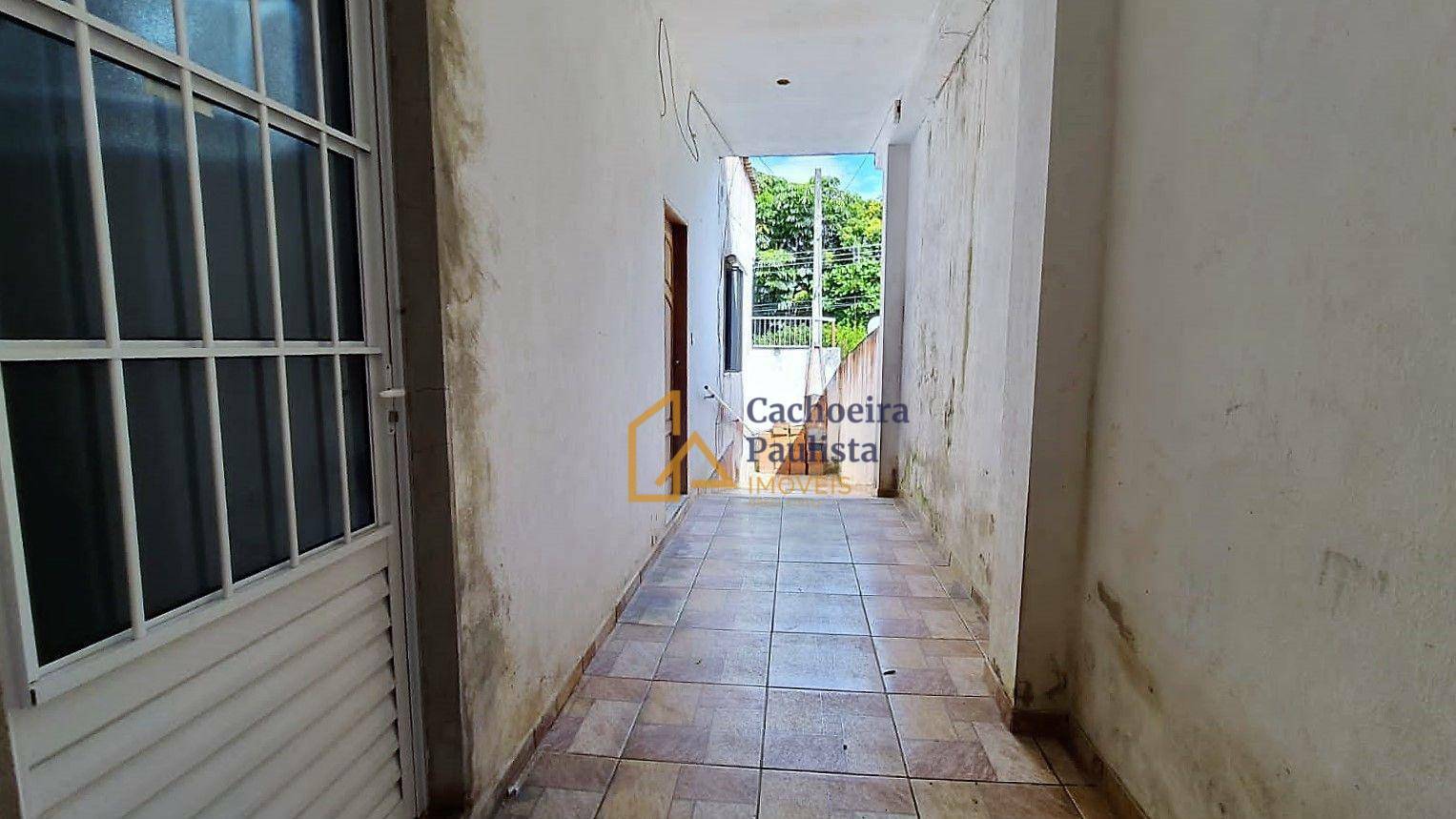 Casa à venda com 2 quartos, 130m² - Foto 2