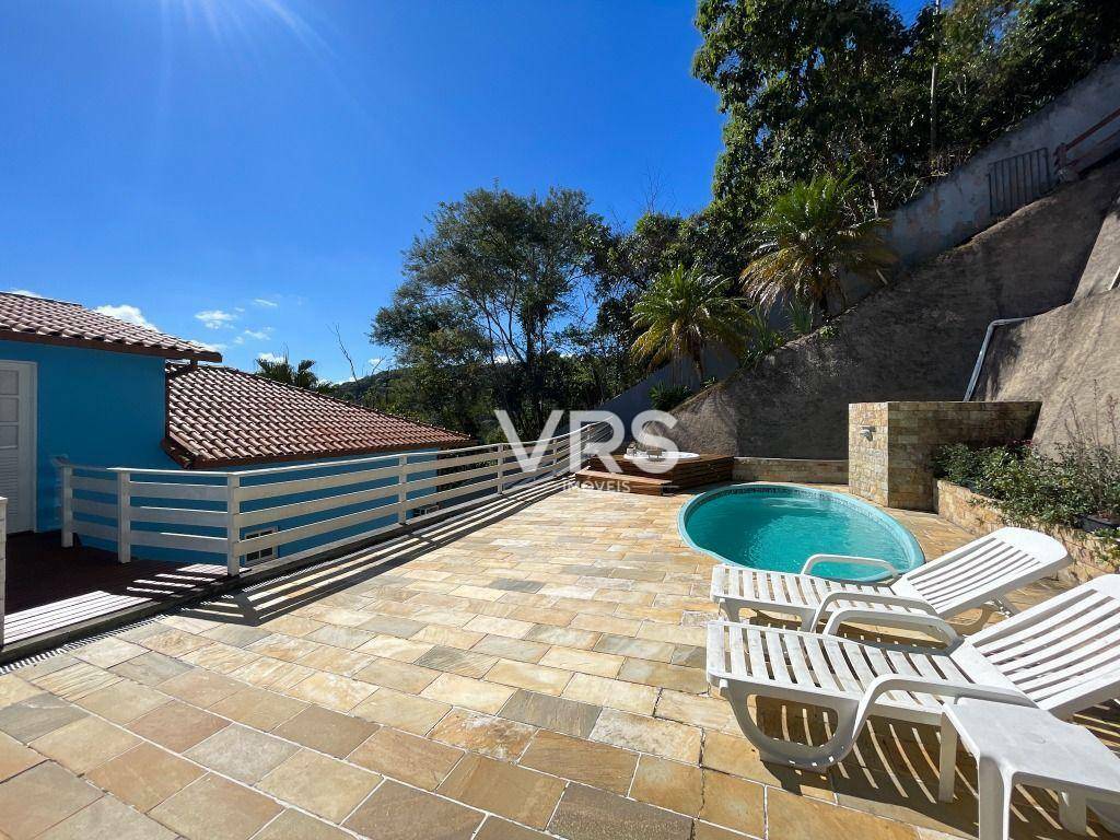 Casa à venda com 5 quartos, 220m² - Foto 60