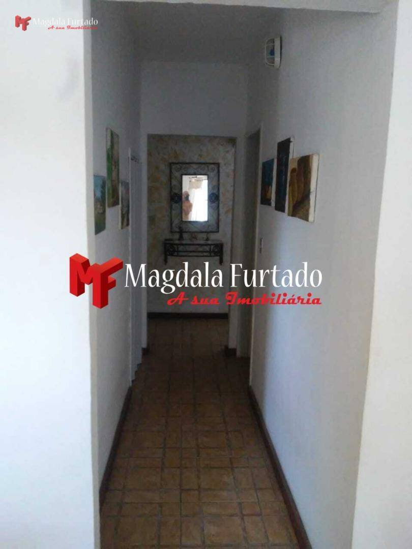 Casa à venda com 4 quartos, 220m² - Foto 26