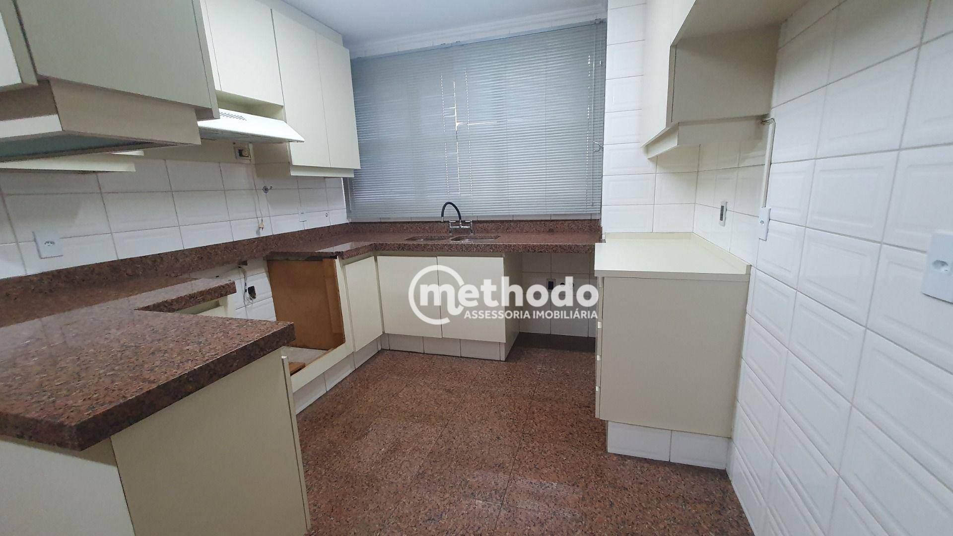 Apartamento para alugar com 4 quartos, 235m² - Foto 8