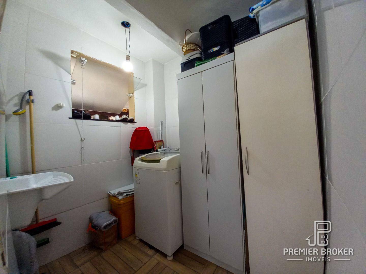 Casa à venda com 4 quartos, 221m² - Foto 21