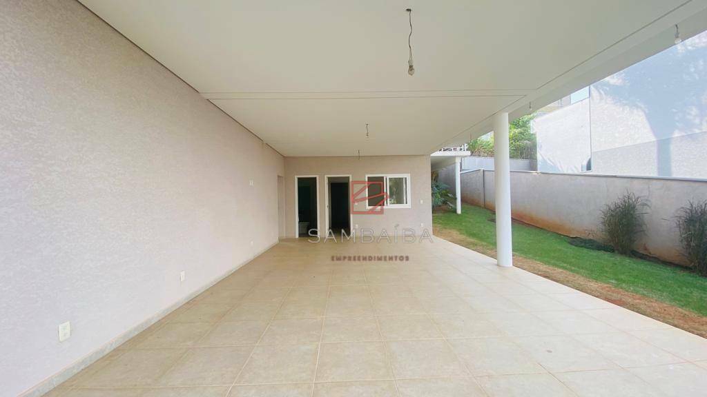 Casa à venda e aluguel com 5 quartos, 500m² - Foto 17