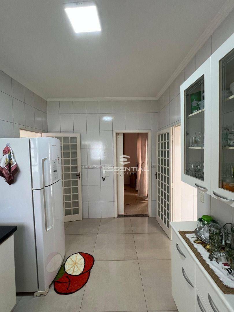 Sobrado à venda com 4 quartos, 220m² - Foto 37