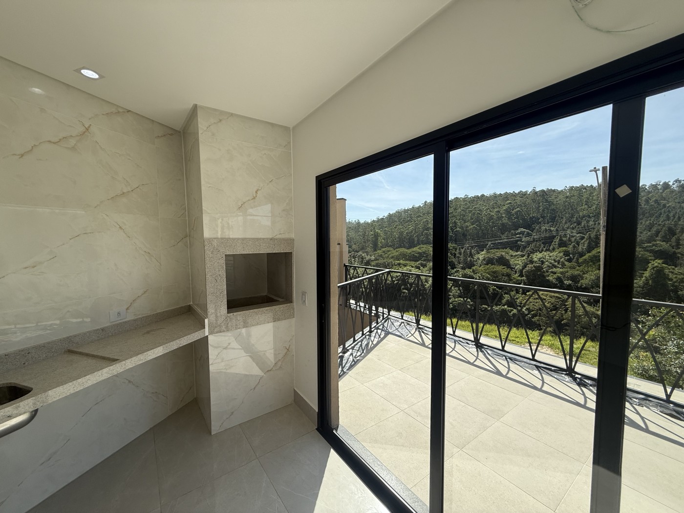 Casa à venda com 3 quartos, 200m² - Foto 16