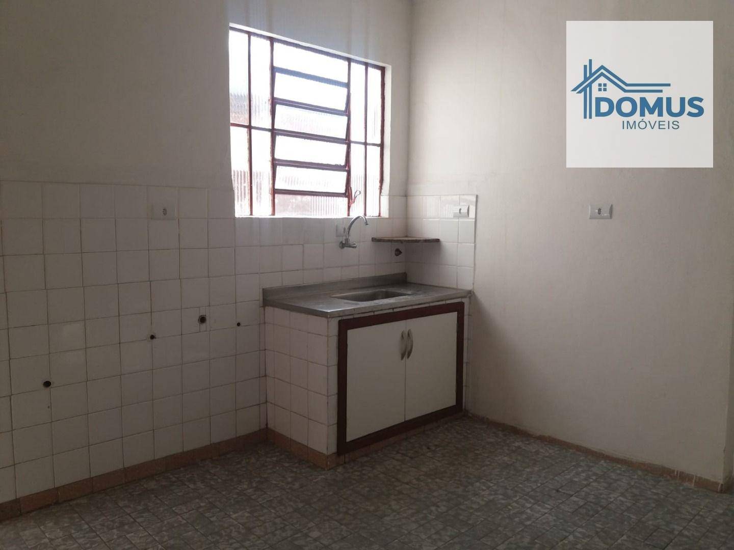 Casa para alugar com 4 quartos, 180m² - Foto 12