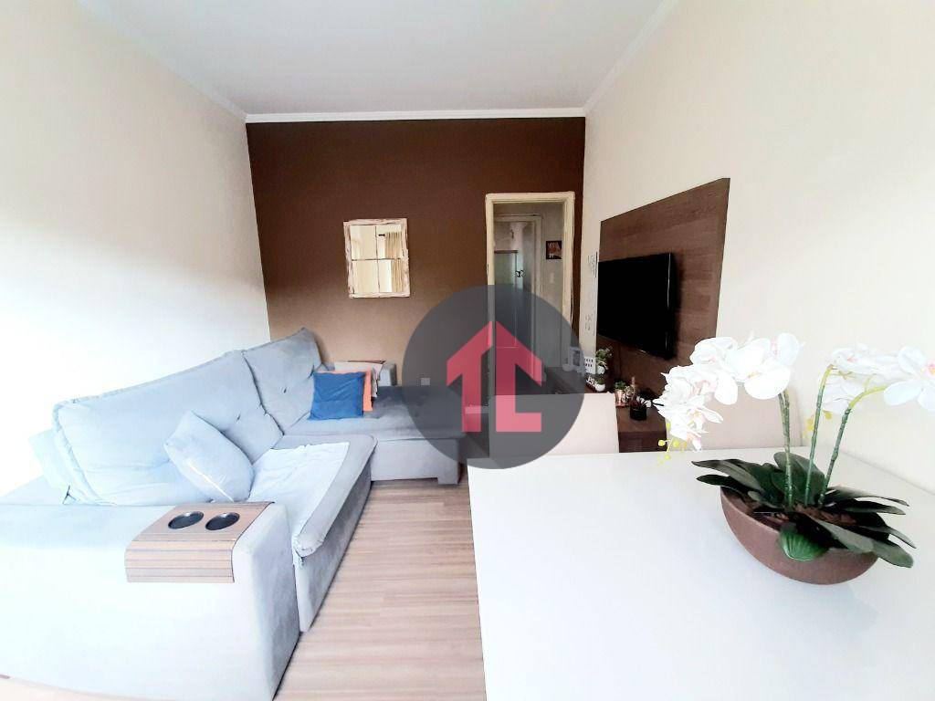 Apartamento à venda com 2 quartos, 64m² - Foto 2