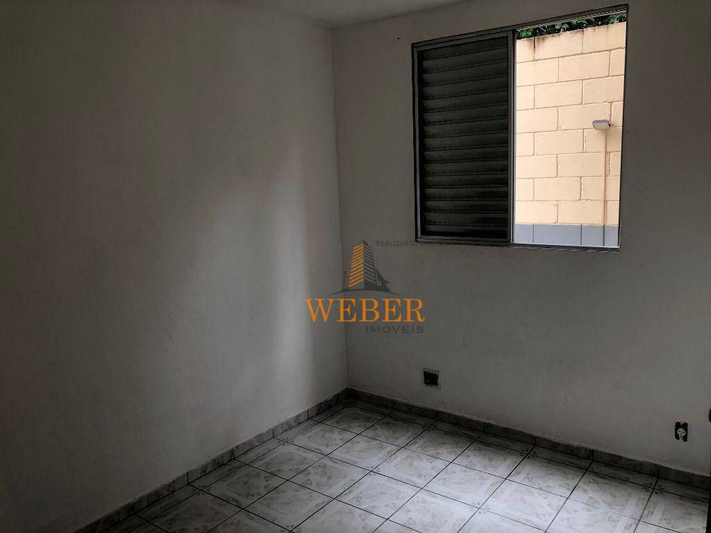 Apartamento à venda com 1 quarto, 40m² - Foto 11