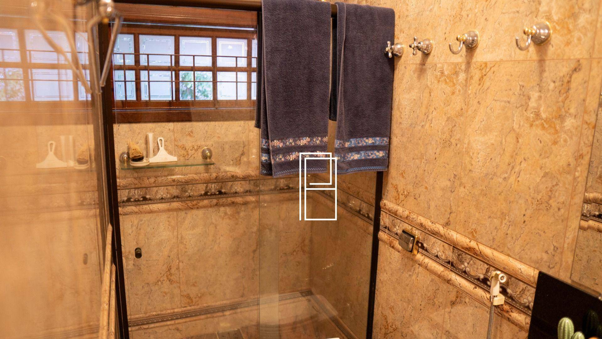 Casa à venda com 4 quartos, 300m² - Foto 47