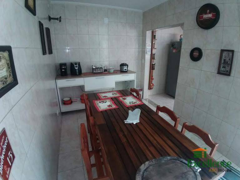 Casa à venda com 3 quartos, 246m² - Foto 9