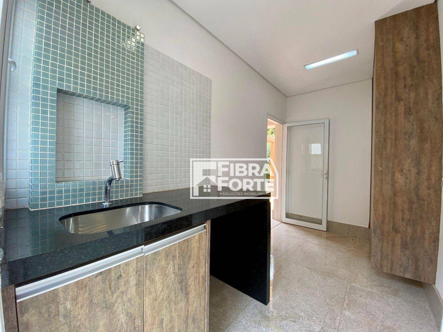 Casa de Condomínio para alugar com 3 quartos, 279m² - Foto 30