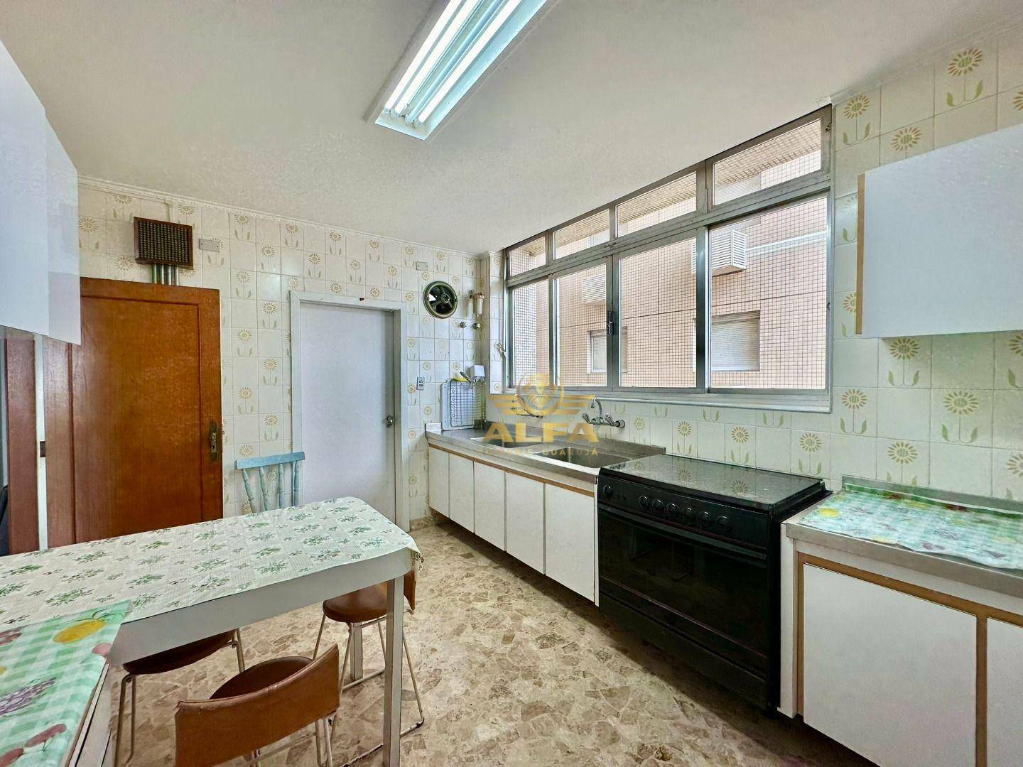 Apartamento à venda com 3 quartos, 200m² - Foto 10