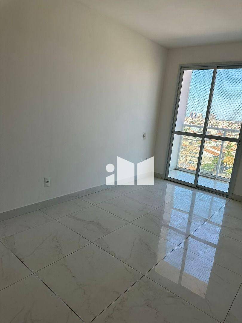 Apartamento à venda com 2 quartos, 65m² - Foto 2