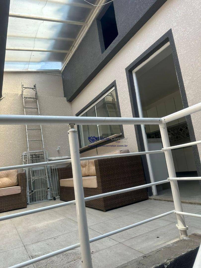 Sobrado à venda e aluguel com 4 quartos, 220m² - Foto 3