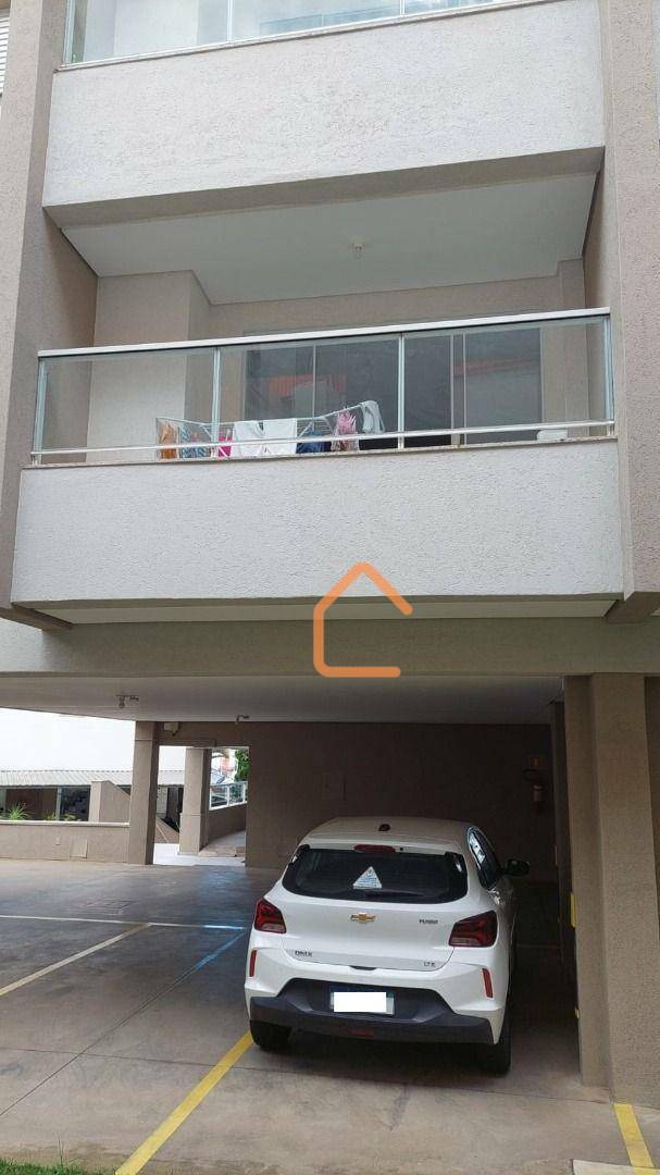 Apartamento à venda com 2 quartos, 73m² - Foto 1