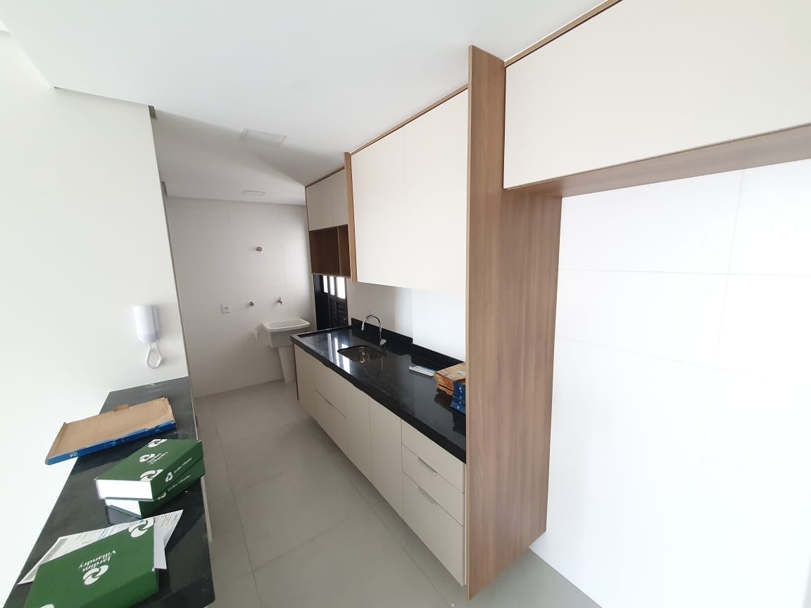 Apartamento para alugar com 3 quartos, 84m² - Foto 10