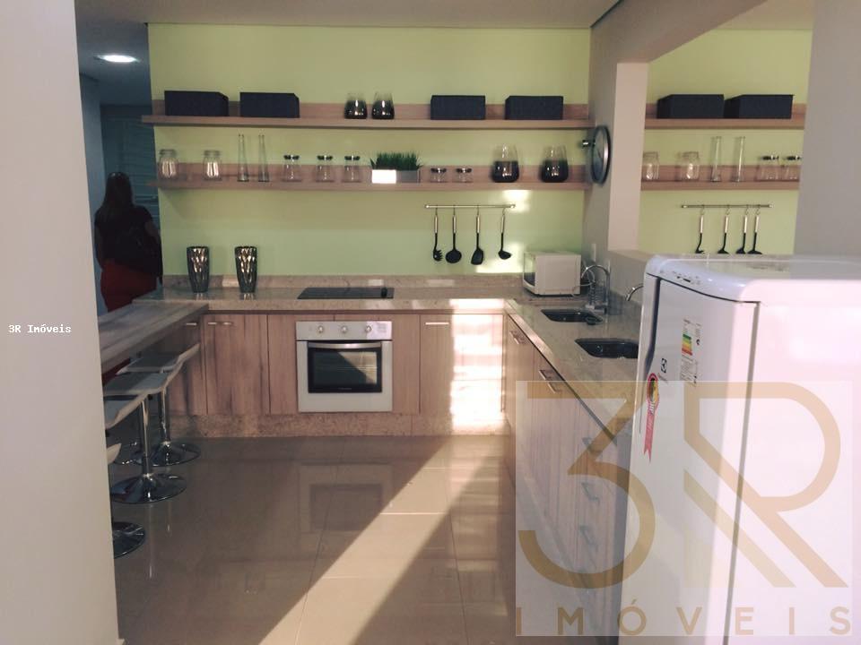 Apartamento à venda com 2 quartos, 44m² - Foto 12