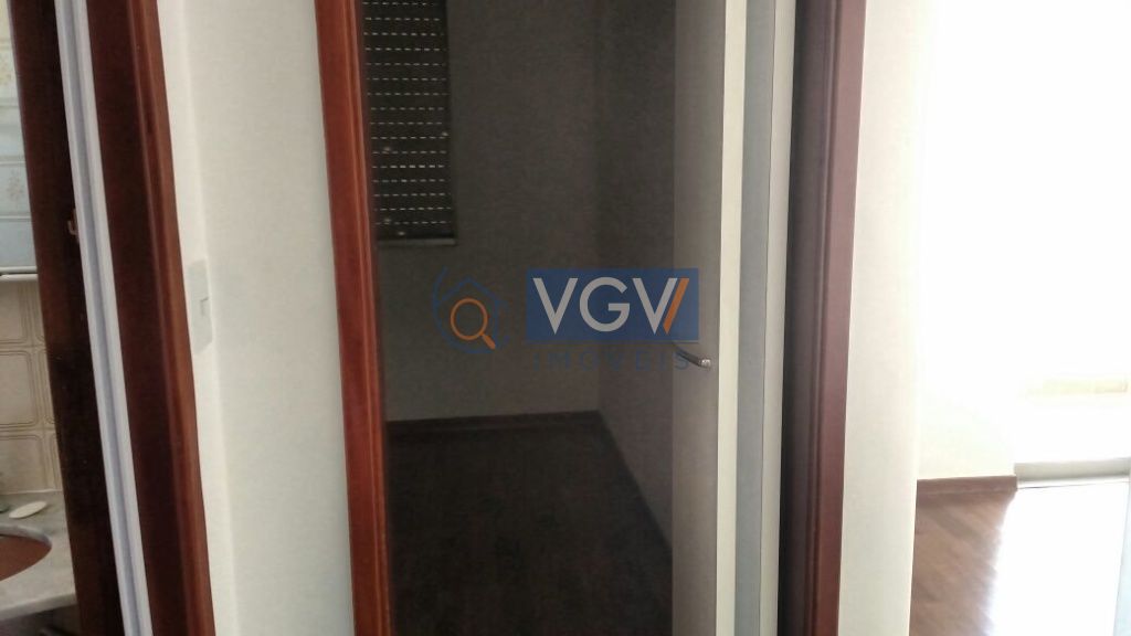 Apartamento para alugar com 2 quartos, 60m² - Foto 14