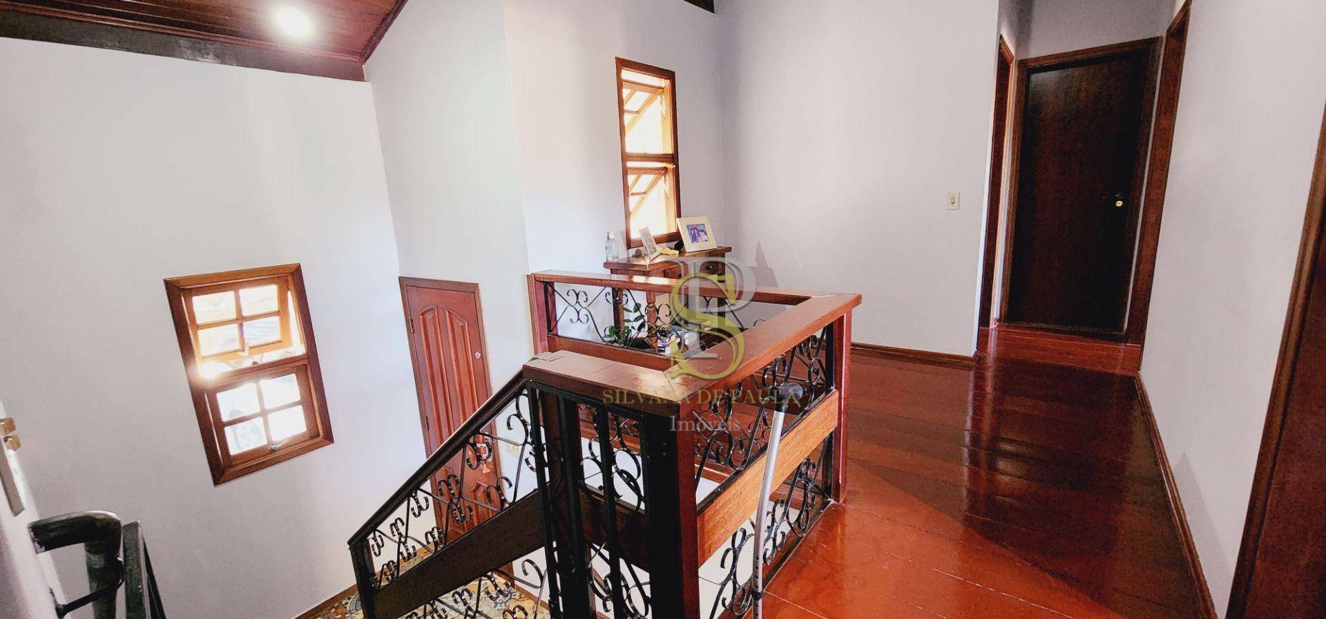 Casa à venda com 4 quartos, 273m² - Foto 16