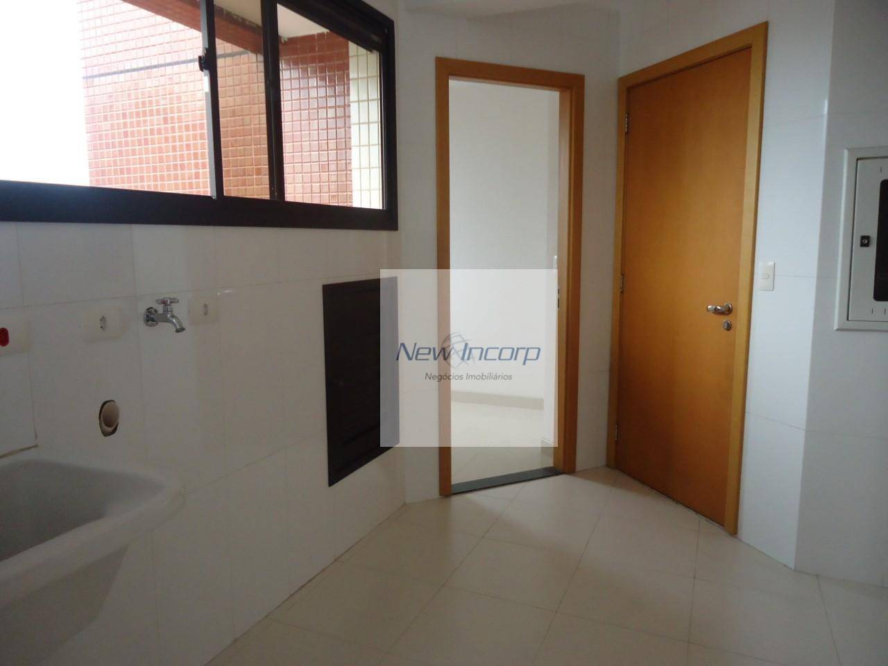 Apartamento à venda com 4 quartos, 208m² - Foto 11