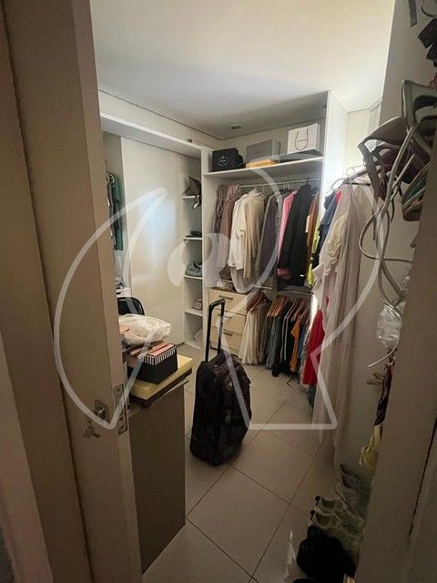 Apartamento à venda com 3 quartos, 186m² - Foto 10