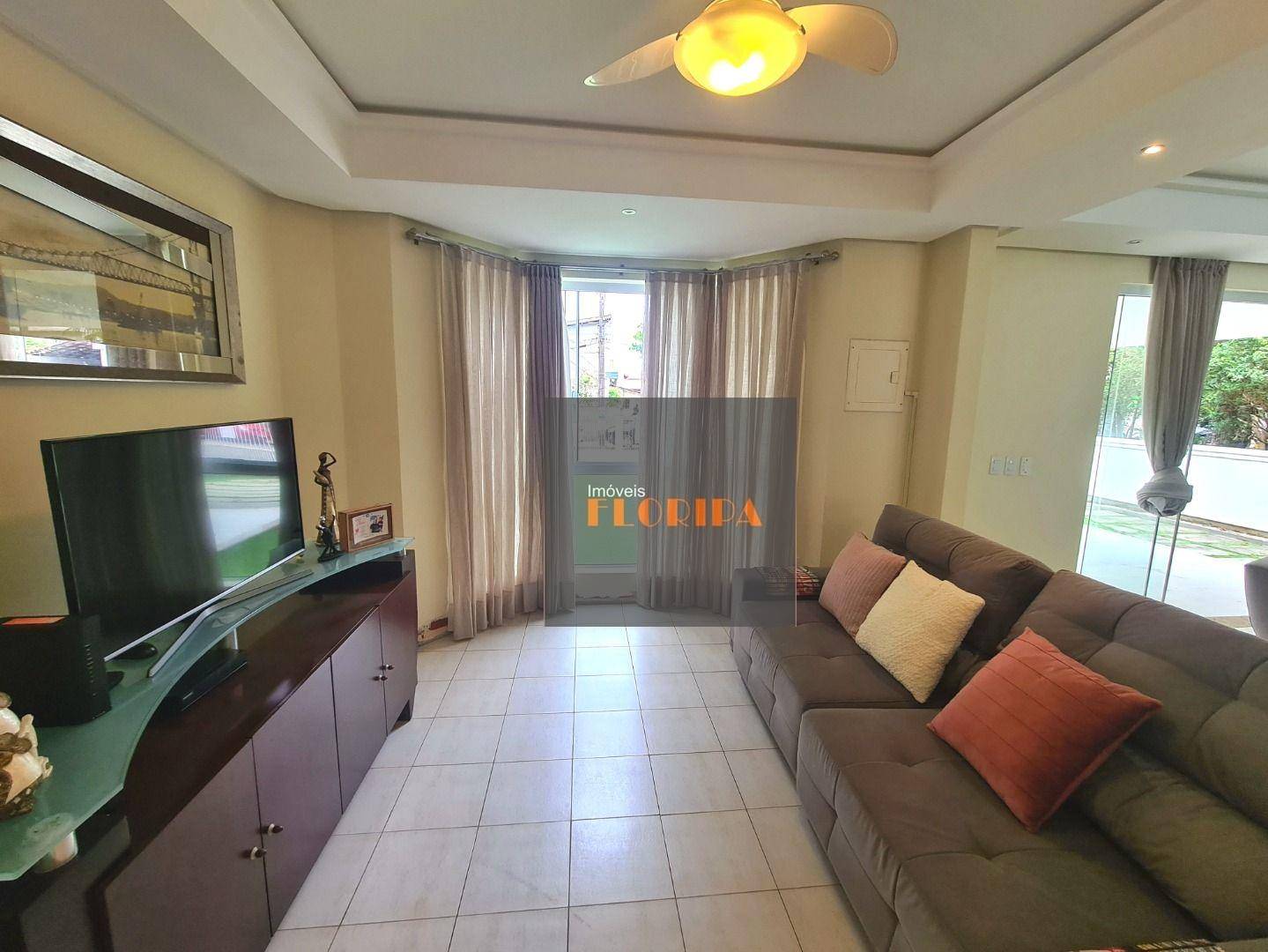 Casa à venda com 4 quartos, 217m² - Foto 6
