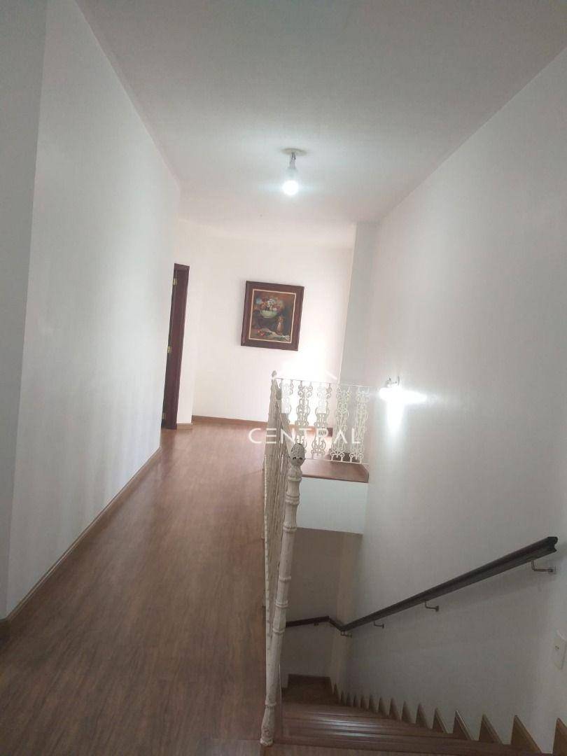 Sobrado à venda com 4 quartos, 248m² - Foto 37