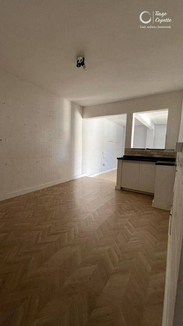 Casa à venda com 5 quartos, 435m² - Foto 2