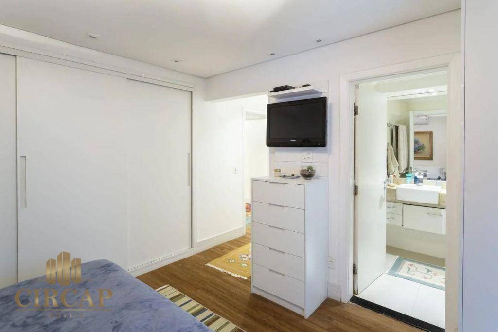 Cobertura à venda e aluguel com 3 quartos, 230m² - Foto 18