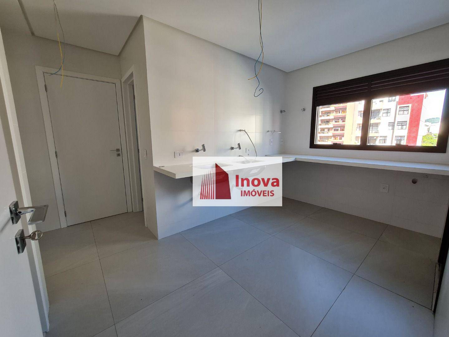 Apartamento à venda com 4 quartos, 300m² - Foto 31