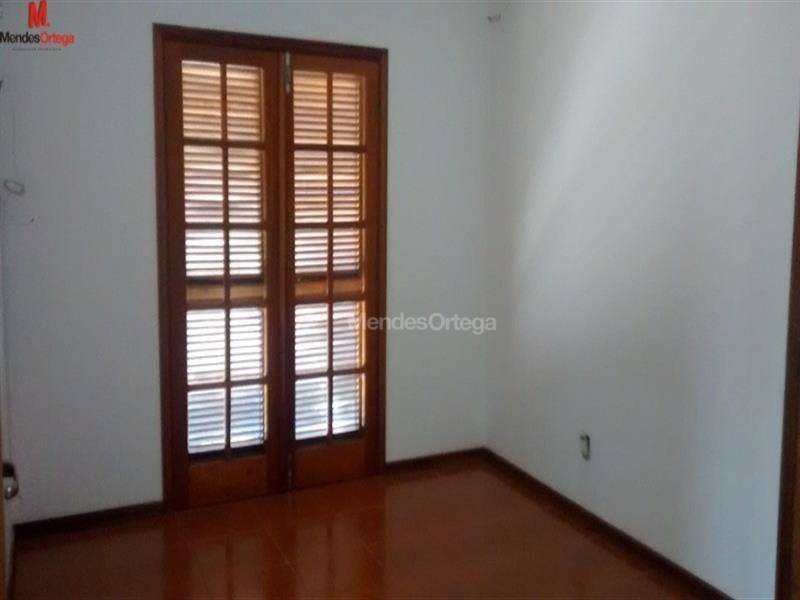 Casa de Condomínio para alugar com 3 quartos, 360m² - Foto 8