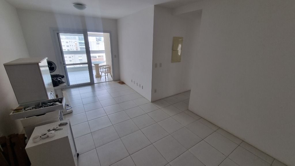 Apartamento à venda com 3 quartos, 115m² - Foto 6