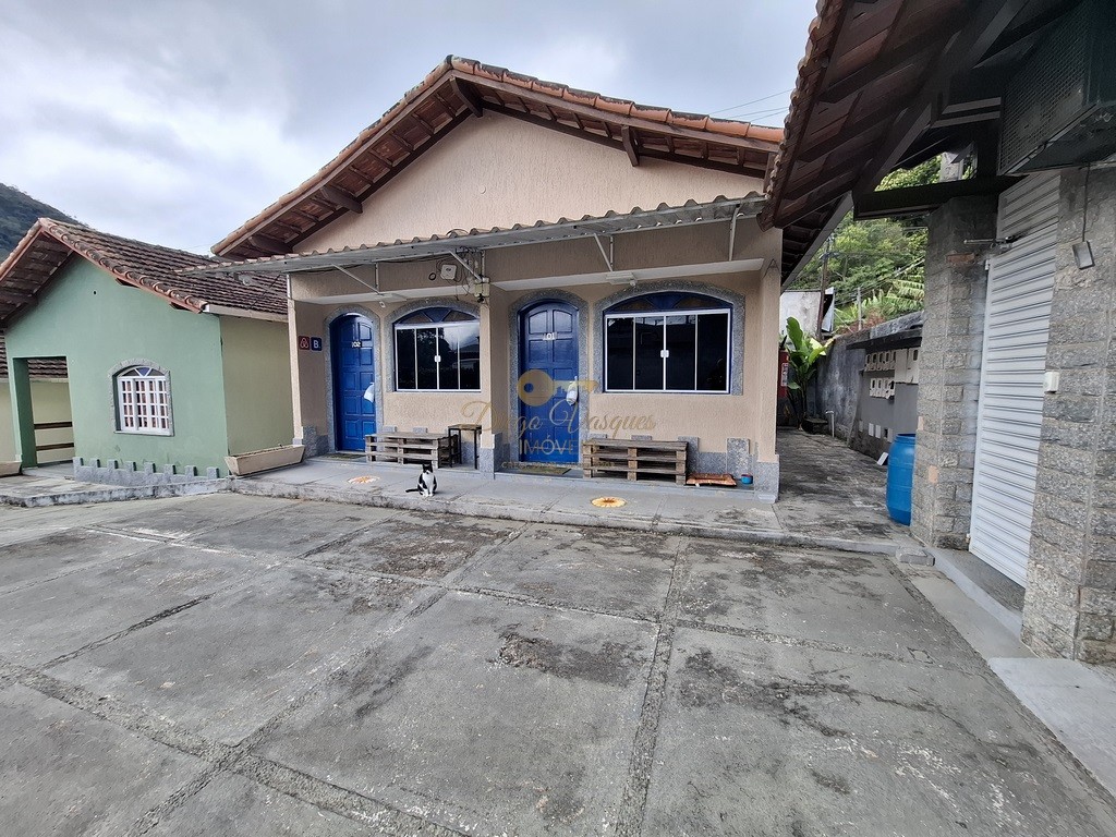 Casa à venda com 10 quartos, 600m² - Foto 2
