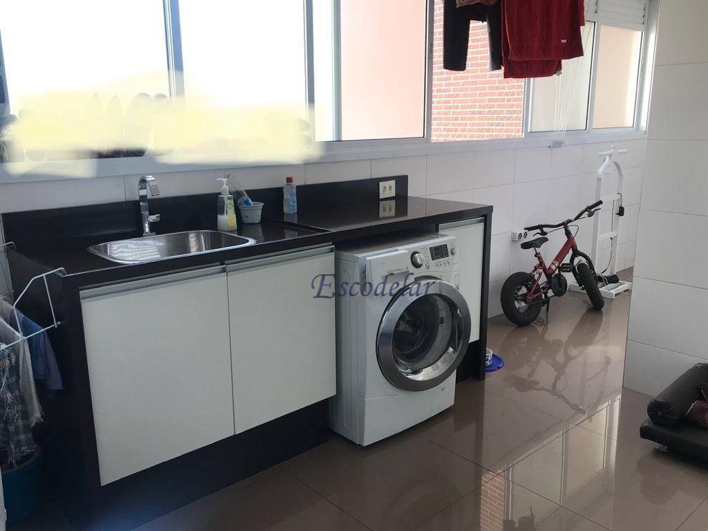 Apartamento à venda com 3 quartos, 230m² - Foto 26