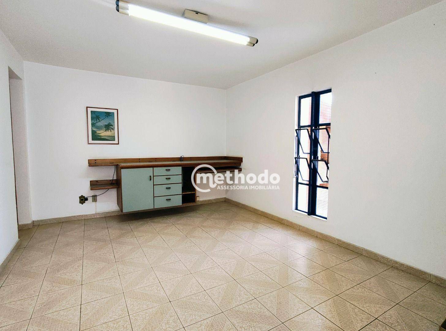 Casa à venda com 4 quartos, 262m² - Foto 4