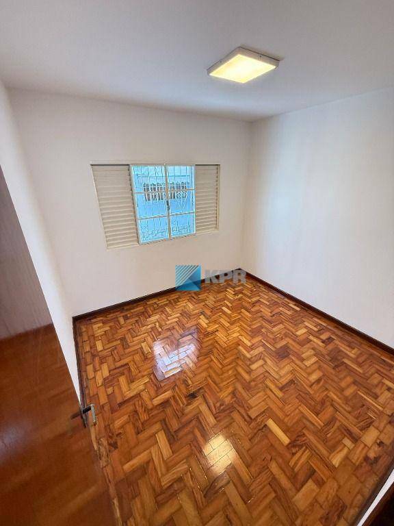 Casa à venda com 6 quartos, 270m² - Foto 18