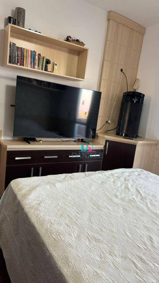 Apartamento à venda com 3 quartos, 128m² - Foto 12