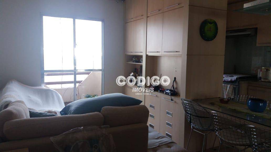 Apartamento à venda com 2 quartos, 72m² - Foto 3